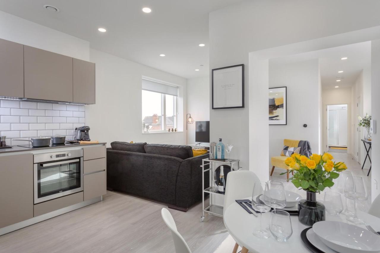 Luxury Serviced Apartments Stevenage, Hertfordshire Extérieur photo