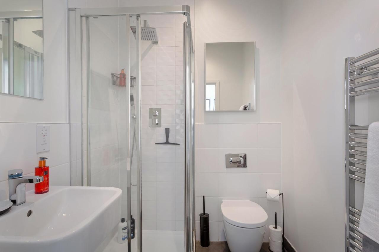 Luxury Serviced Apartments Stevenage, Hertfordshire Extérieur photo