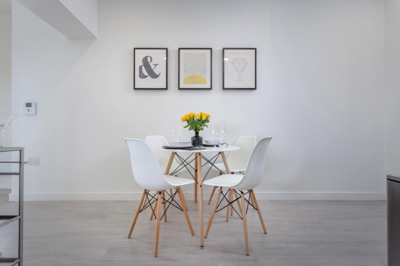 Luxury Serviced Apartments Stevenage, Hertfordshire Extérieur photo