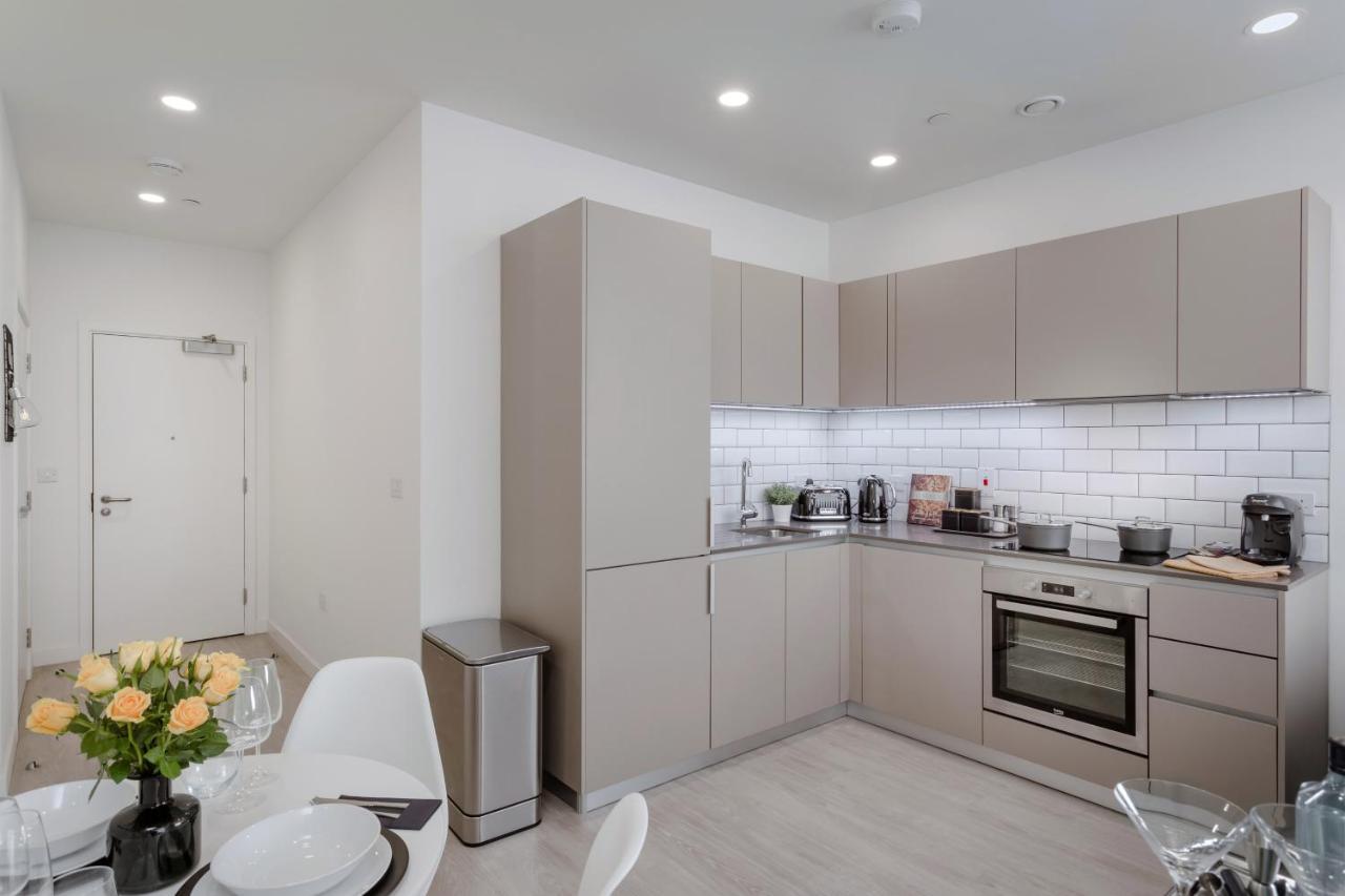 Luxury Serviced Apartments Stevenage, Hertfordshire Extérieur photo