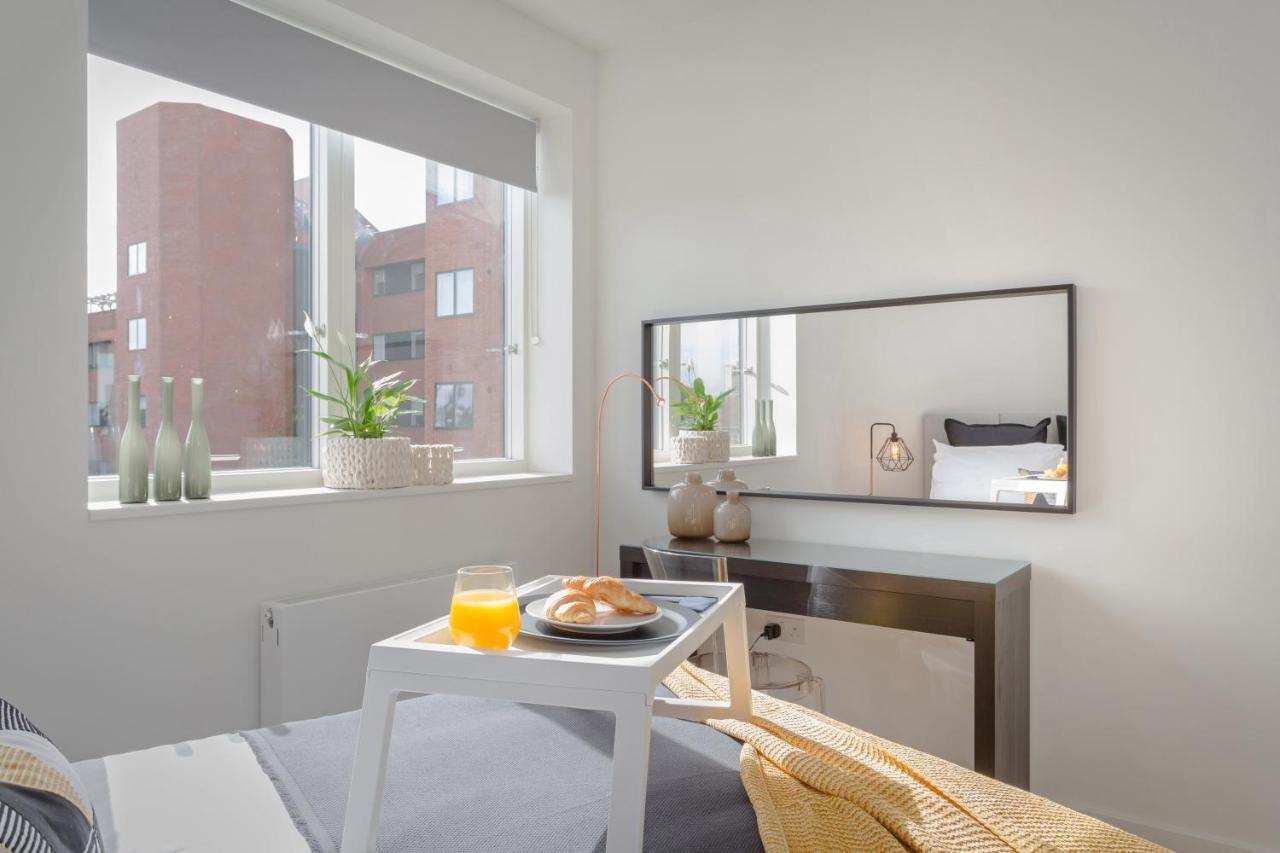 Luxury Serviced Apartments Stevenage, Hertfordshire Extérieur photo